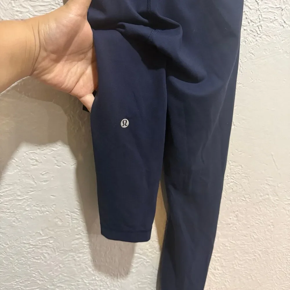 lululemon Wunder Train High-Rise Tight in the color True Navy size 0